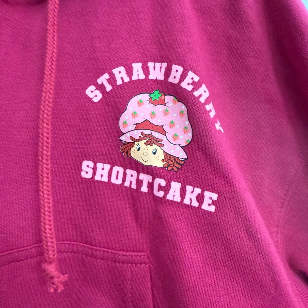 Strawberry Shortcake Red Zip-up Cropped Hoodie - Picture 2 of 7